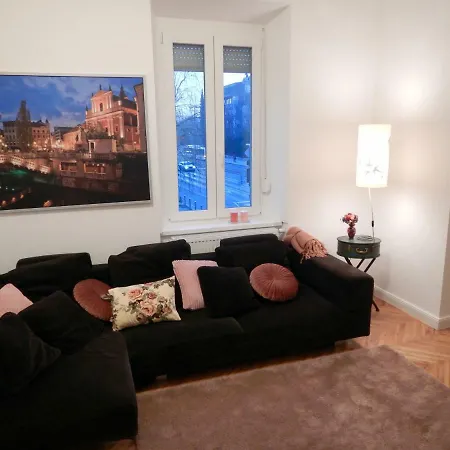 Poet's Apartma *